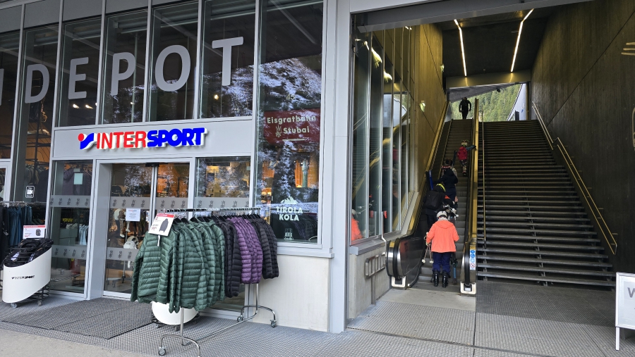 Intersport bij Eisgrat.