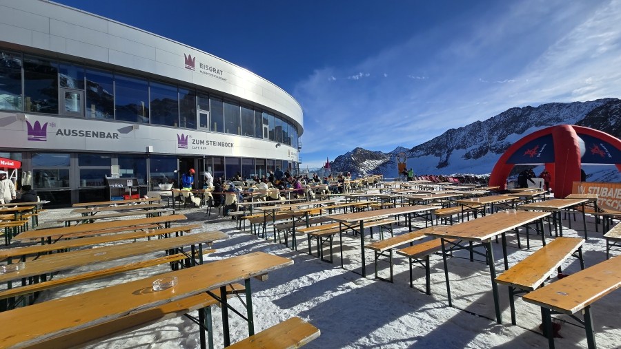 Koffiepauze op 2900 meter.